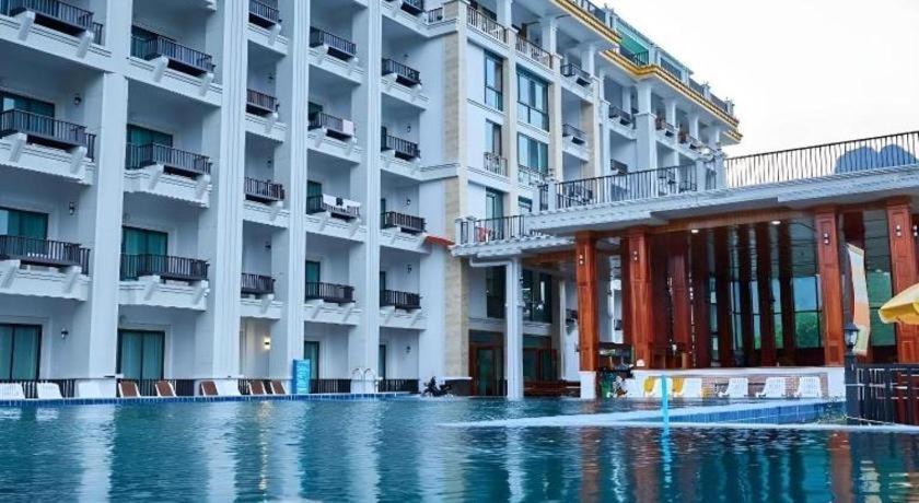 Thavisouk Riverside Hotel Vang Vieng Eksteriør billede