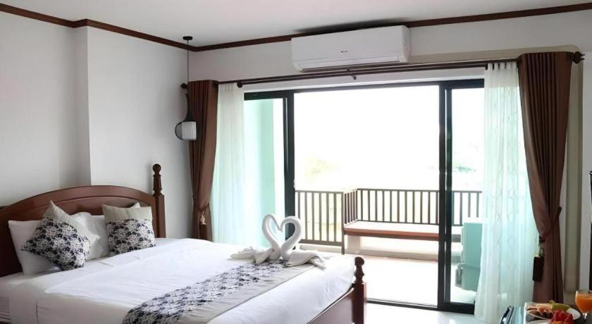 Thavisouk Riverside Hotel Vang Vieng Eksteriør billede