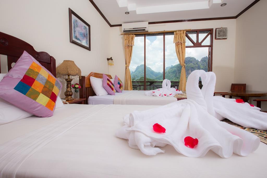 Thavisouk Riverside Hotel Vang Vieng Eksteriør billede
