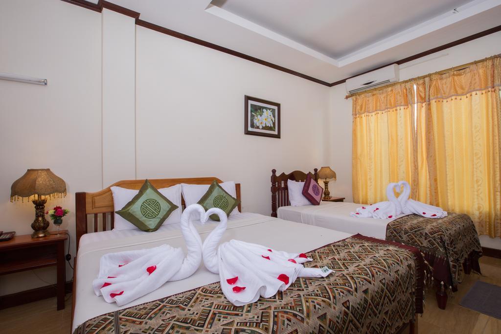 Thavisouk Riverside Hotel Vang Vieng Eksteriør billede